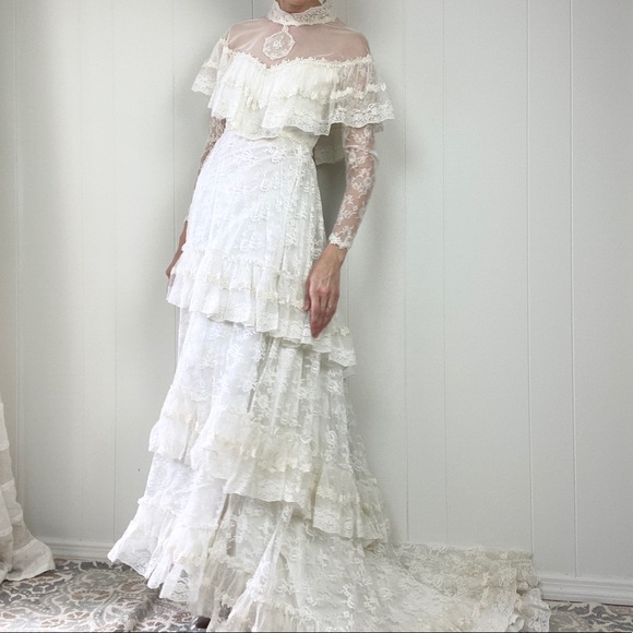 Vintage Dresses & Skirts - Vintage Ruffle Prairie Style Lace Ruffle Tiered Long Sleeve Wedding Dress XS